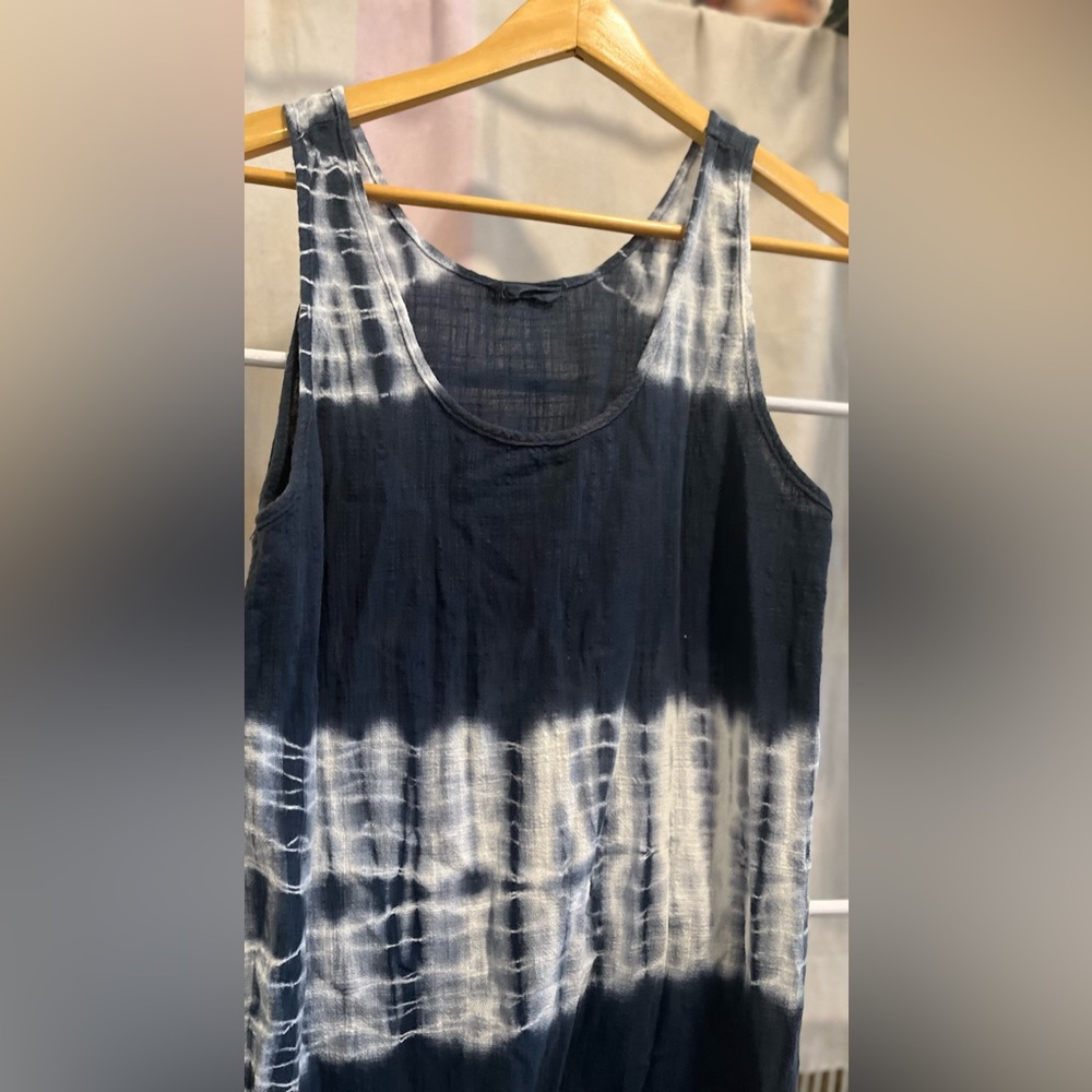 Slate/white tie dye mini dress, no lining. XS/S.